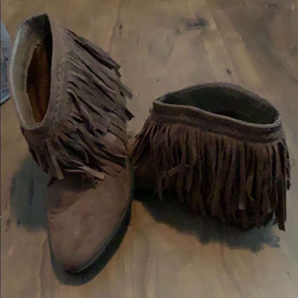 Fringe booties - Picture 3 of 3